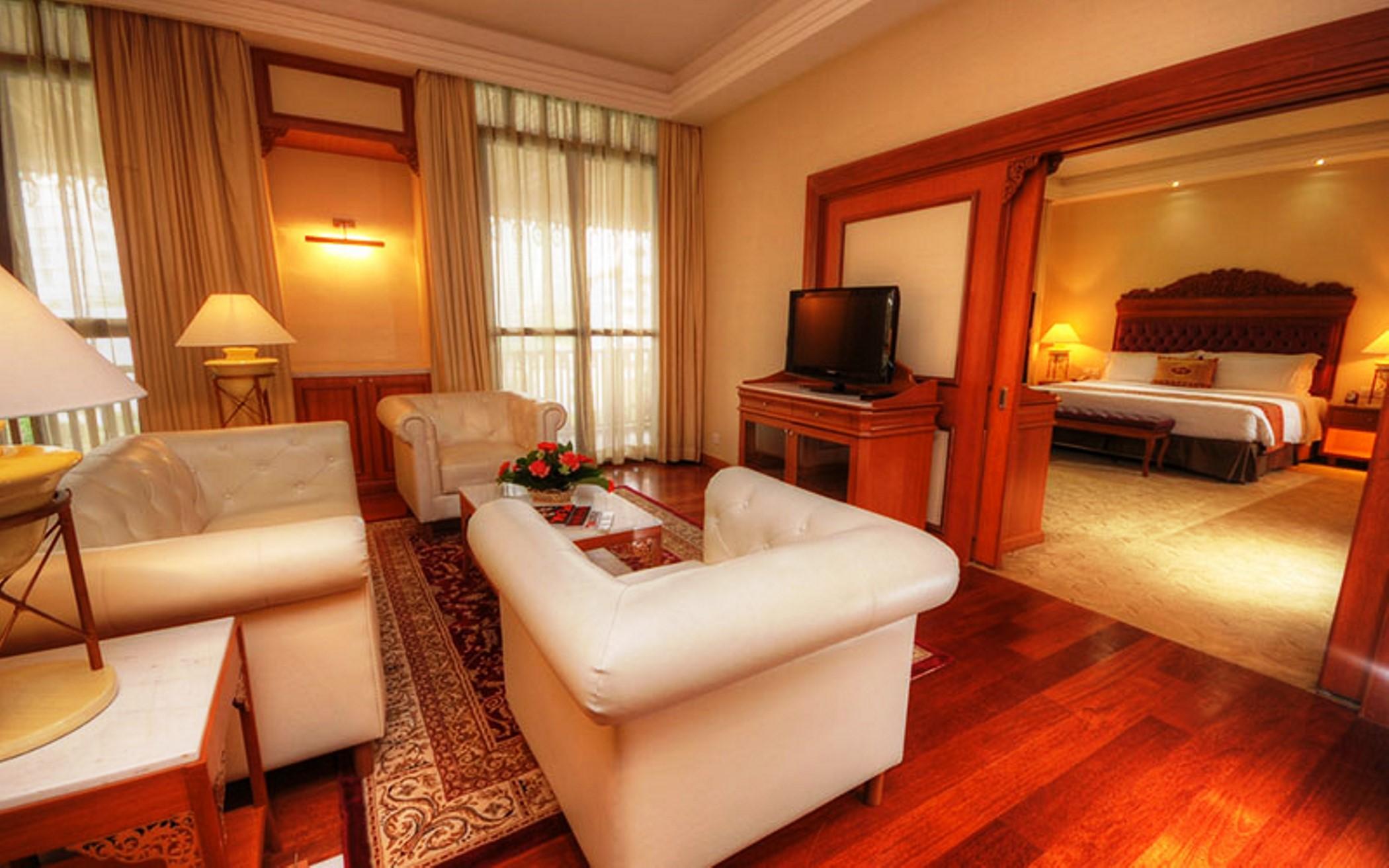 Отель Royale Chulan Куала-Лумпур Экстерьер фото Suite room